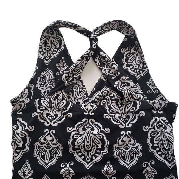 White House Black Market Signature Knits Twisted Back Straps Halter Top - Picture 2 of 12